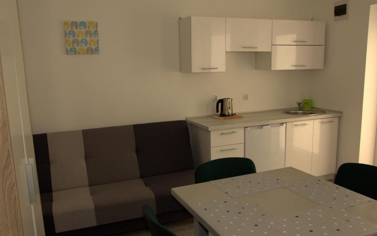 Apartamento Dom Przy Plazy Dźwirzyno Exterior foto